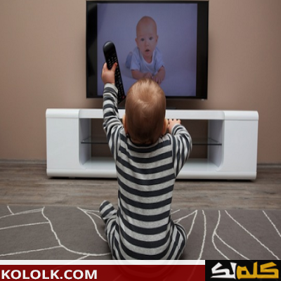 اضرار التلفاز على الرضع