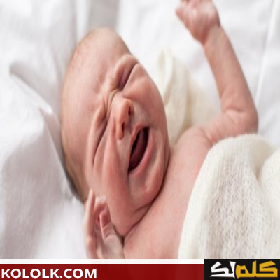 لماذا يصرخ الطفل عند الولادة