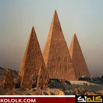 كيف تم بناء الأهرامات المصرية