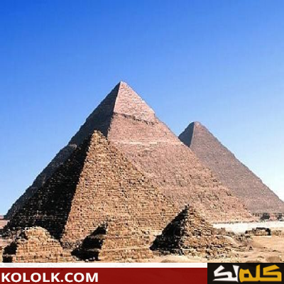كيف بنيت الأهرامات في مصر