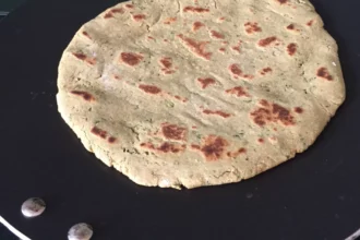 خبز الدخن بالمقلاة وجبة صحية سريعة تمنحك شبع وطاقة بدون قلق 5 03 IMG 7742