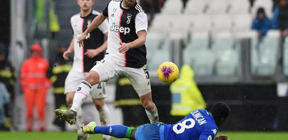 يوفنتوس يكتسح ساسولو بثلاثية نظيفة ويواصل الزحف نحو القمة 1 1185804939.jpg.0