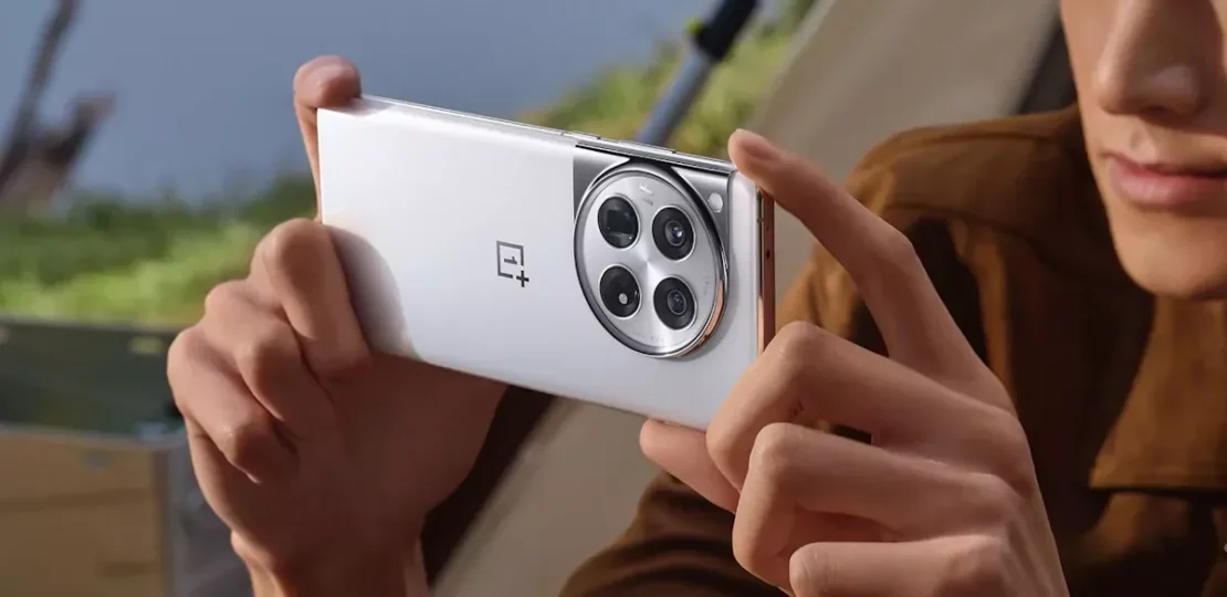 هاتف وان بلس 12 يكتب فصلًا جديدًا في عالم الهواتف الذكية بتقنيات ثورية غير مسبوقة 1 OnePlus 12