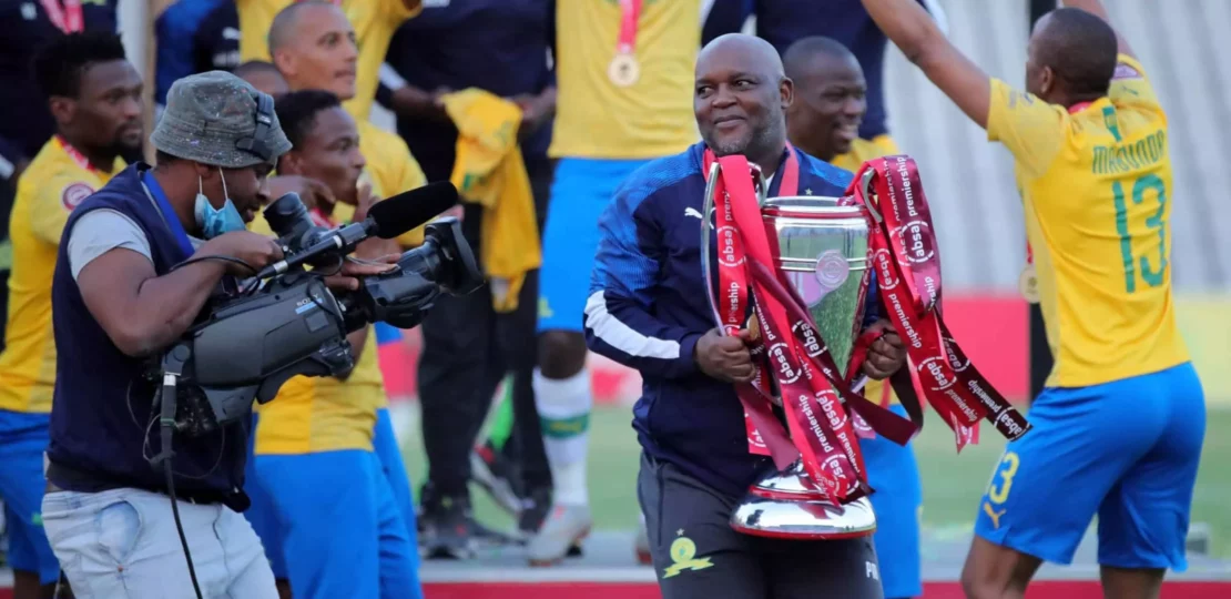 موسيماني يقترب من العودة إلى صن داونز.. تحركات سرية قد تهز الكرة الإفريقية 1 a26ab642 mamelodi sundowns scaled 1