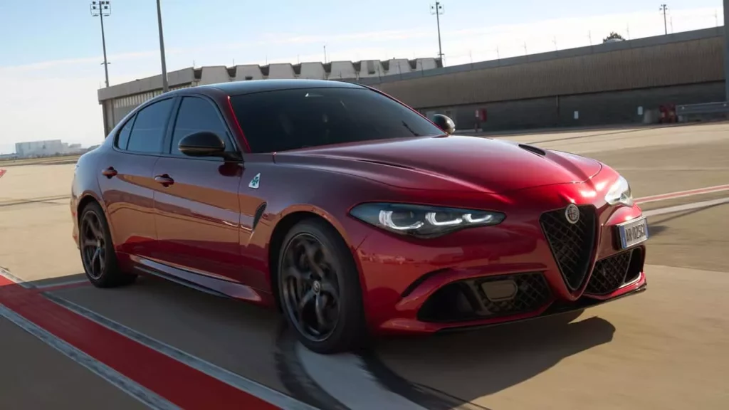 alfa romeo giulia quadrifoglio collezione 2025
