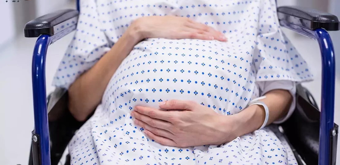 متى تصبح الولادة القيصرية غير الضرورية خطرًا على الطفل؟ 1 cesarean birth newborn health