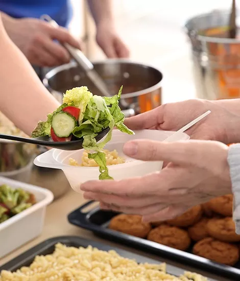 feeding poor people islam