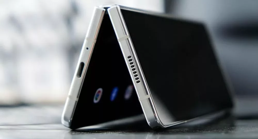 الهواتف القابلة للطي تدخل مرحلة النضج مع Huawei Mate X7 1 foldable smartphone technology