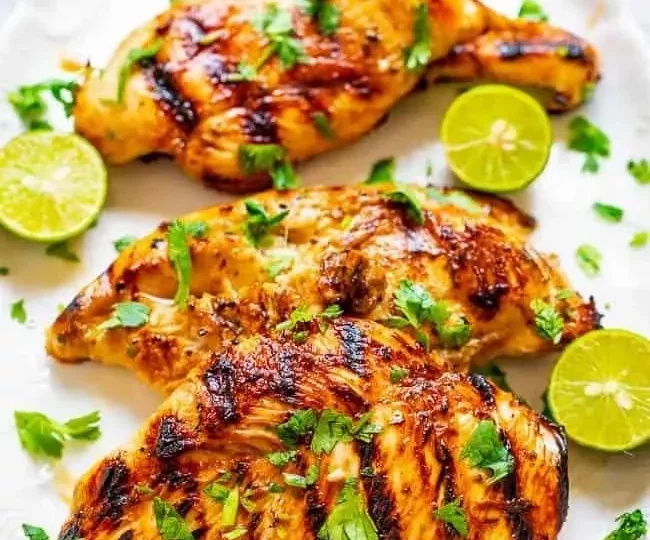 الدجاج المشوي بالكزبرة والليمون وجبة دايت خفيفة بطعم منعش يشبعك بدون ذنب 1 grilled lemon coriander chicken 1000x1000 1