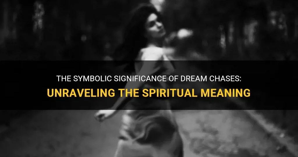 تفسير حلم المطاردة والهروب في المنام: دلالات الخوف والنجاة ورسائل النفس 1 spiritual meaning of being chased in a dream 20230626114339