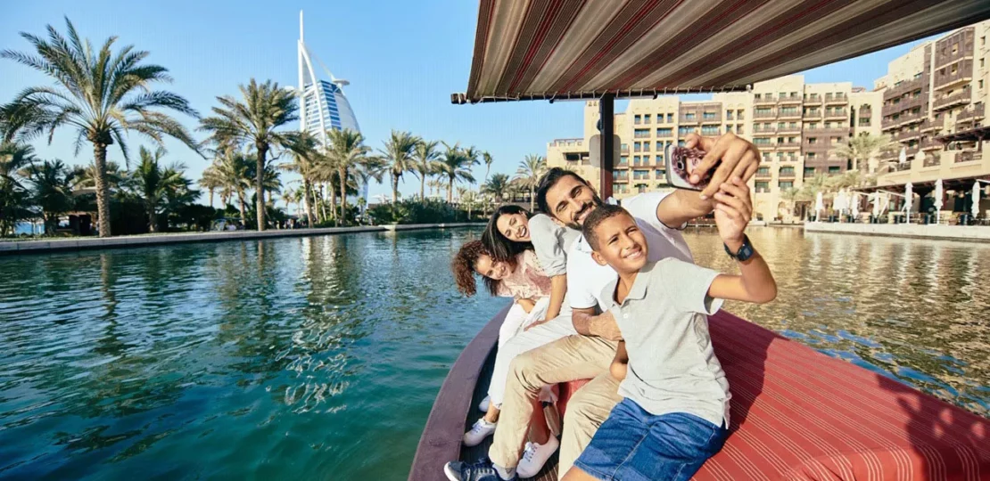 السياحة الصيفية في الإمارات تصنع تجربة تسوق وترفيه لا تُنسى 1 UAE summer tourism shopping