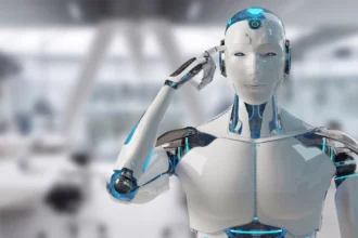 3 مهارات لا يستطيع الذكاء الاصطناعي تعويضها في سوق العمل 4 AI and human skills comparison concept