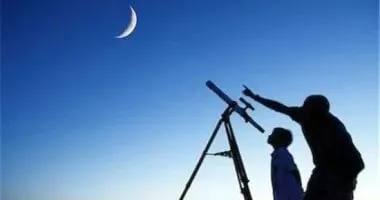 هلال شهر رمضان 2026.. موعد الرؤية في مصر والسعودية 2 crescent moon Ramadan sky