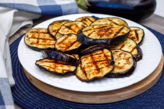 طريقة عمل الباذنجان المقلي بدون زيت بطعم مقرمش 12 crispy oil free eggplant slices