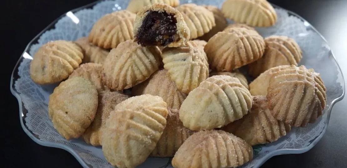 طريقة معمول التمر بالسميد الفاخر بقوام هش 1 date maamoul semolina cookies