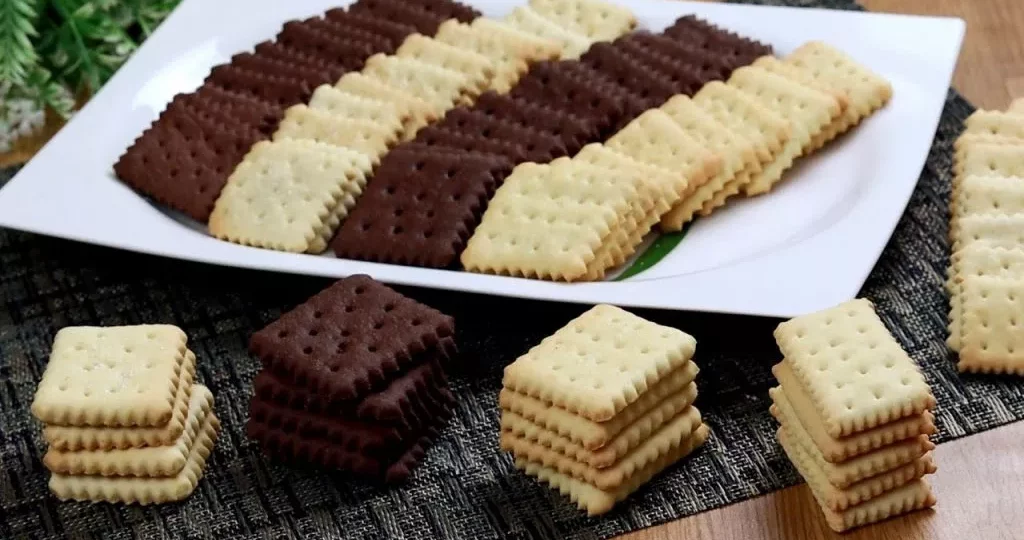 بسكويت الشاي المنزلي السريع بطعم ناعم ومكونات اقتصادية 1 homemade tea biscuits