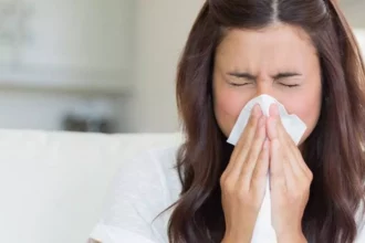 عادات يومية خاطئة تزيد انسداد الأنف مع الزوائد الأنفية 4 nasal polyps illustration