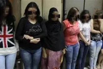 تفاصيل سقوط شبكة المنتزه وقاصرات الديجيتال في قبضة الأمن 3 police raid apartment Egypt