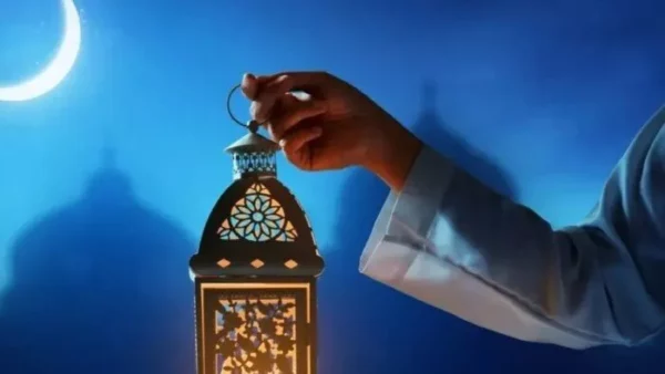 ساعات الصيام في رمضان 2026.. أطول وأقصر الدول 1 Ramadan sunset mosque skyline