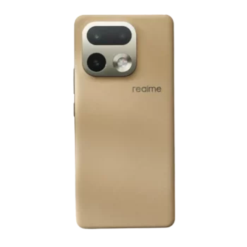 Realme 16 Pro Plus بكاميرا 200MP وأداء خارق 10 Realme 16 Pro Plus smartphone camera