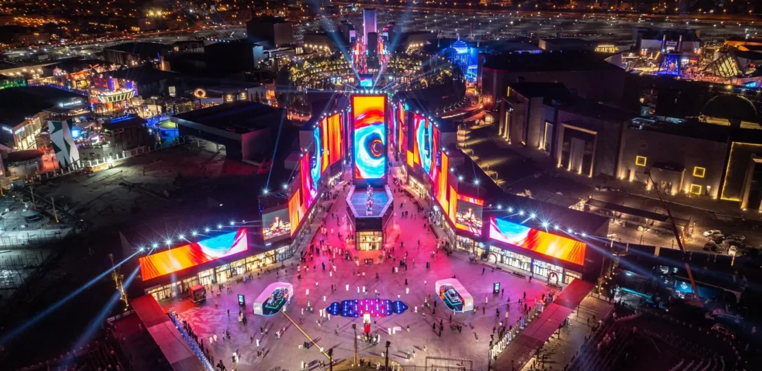موسم الرياض 2025 ينطلق بوظائف كبرى وشراكات عالمية 1 Riyadh Season opening ceremony stage